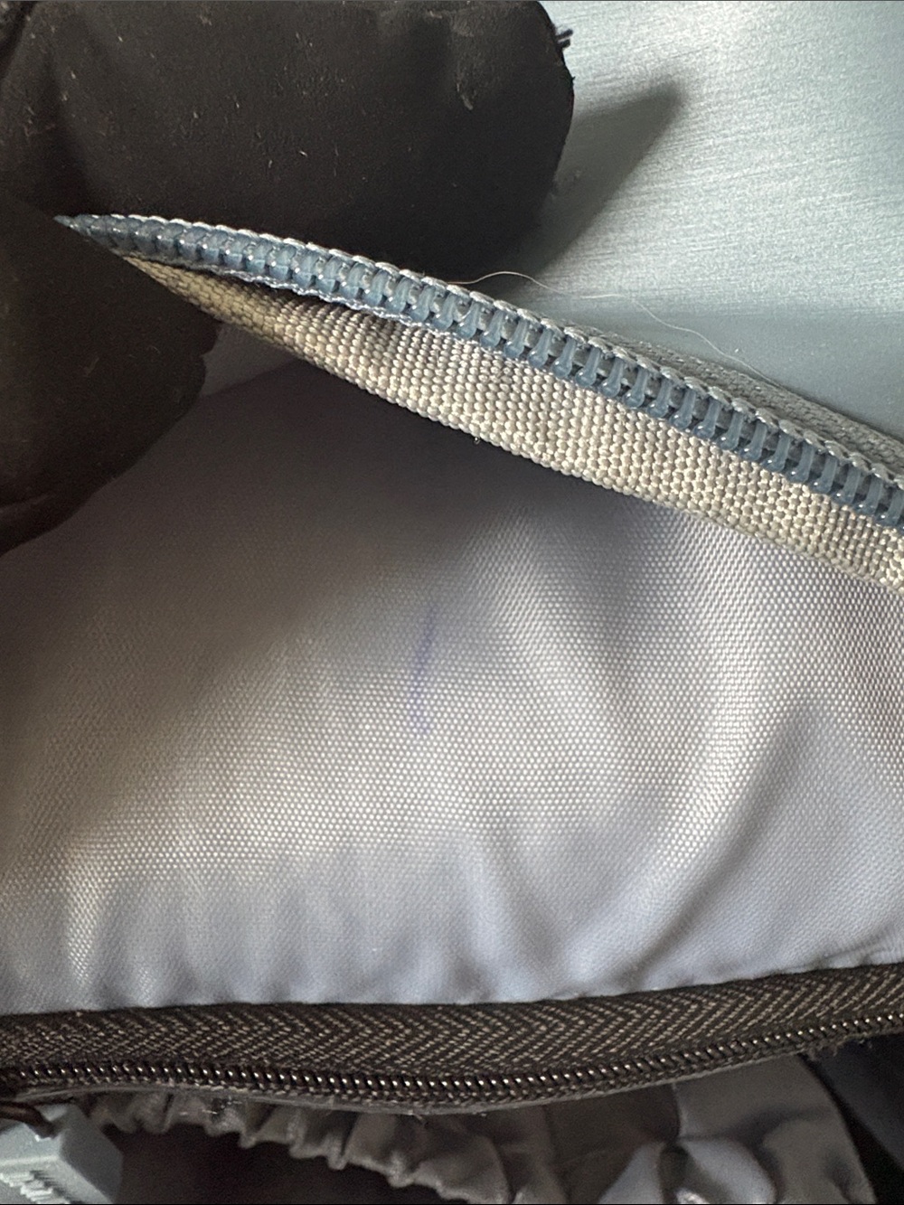 IHKWIP BLUE CROSSBODY BAG- LIKE NEW - Picture 2 of 14